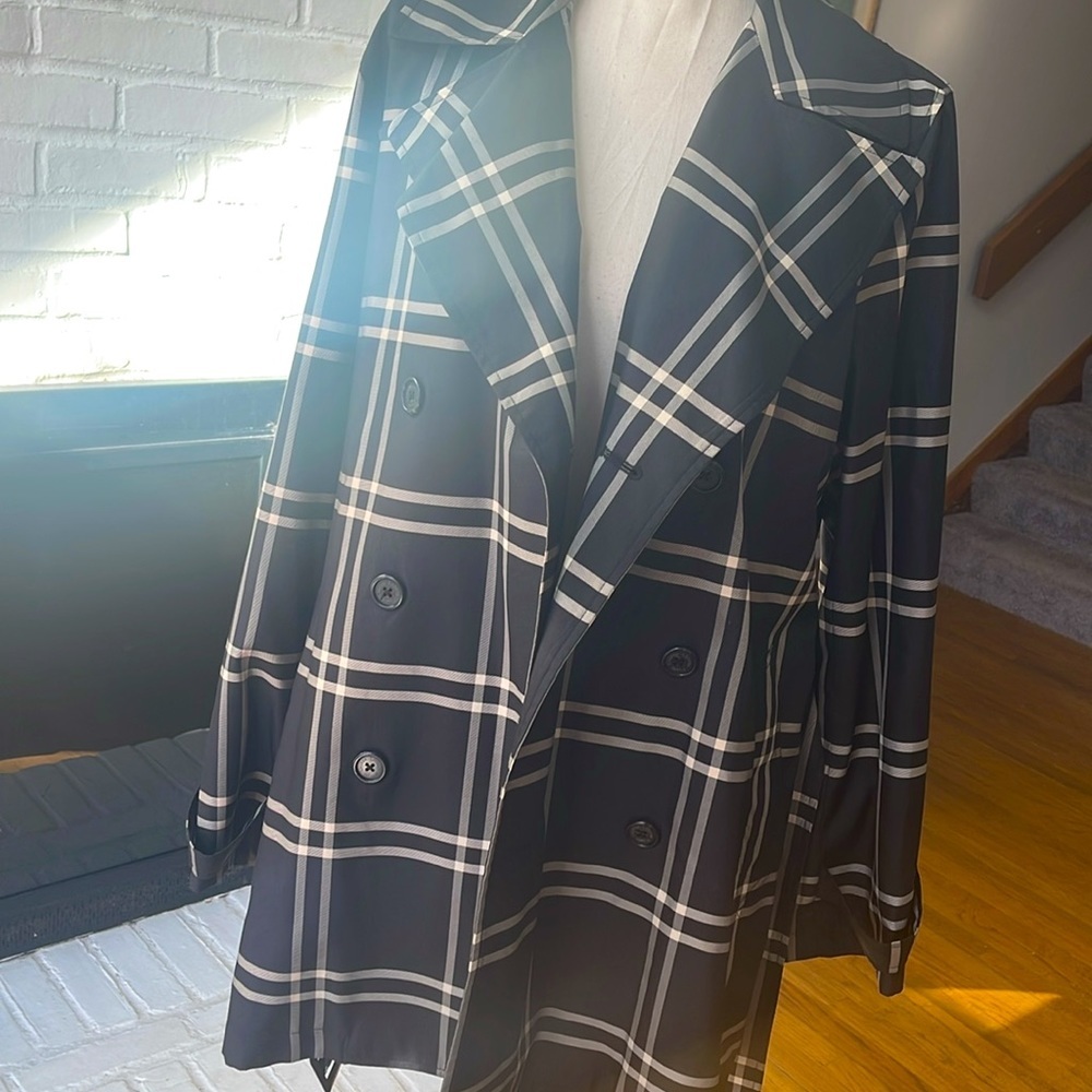 Ralph Lauren Rain Coat L | EUC OR NEW WITHOUT TAGS